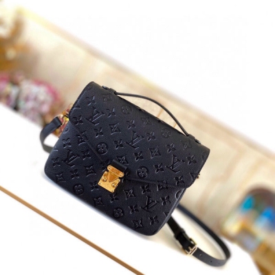 LV路易威登 Pochette Metis 全皮壓花郵差包 M41487黑