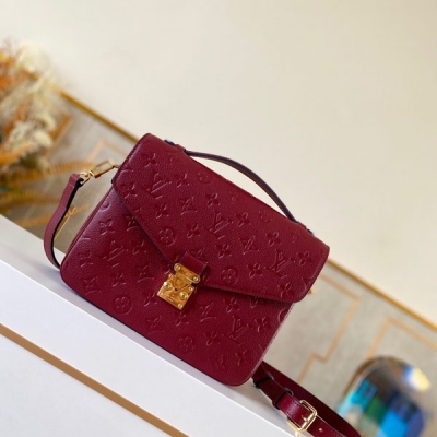 LV路易威登 Pochette Metis 全皮壓花郵差包 M41487酒紅