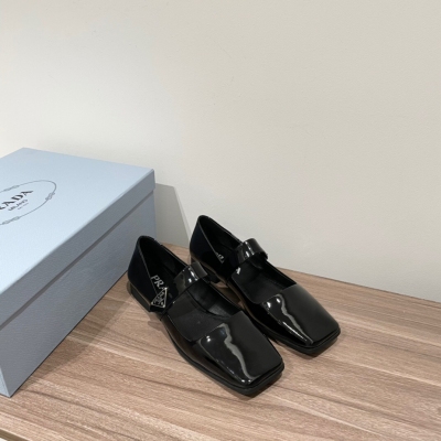 Prada普拉達 頂級品質瑪麗珍單鞋系列 尺碼:35-40