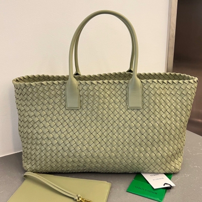 BOTTEGA VENETA Cabat 綠色女士大號購物袋 608811