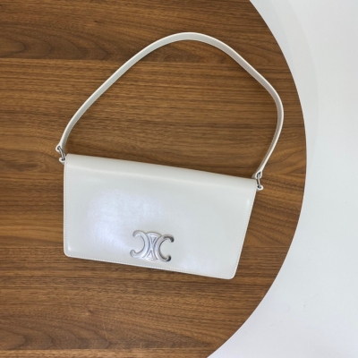 CELINE 冬季新品 TRAPEZE TRIOMPHE 全新設計白色腋下包