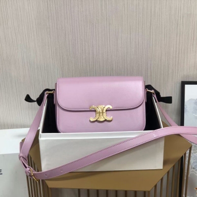 CELINE Triomphe Box系列 全鋼復古扣粉色包包