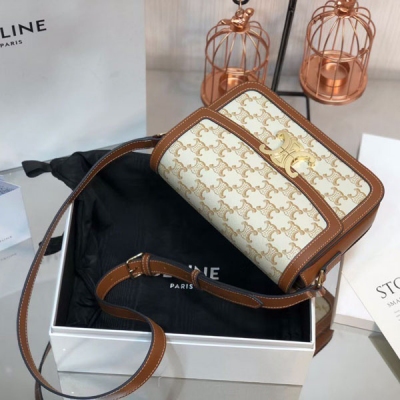 CELINE Triomphe Box系列 凱旋門扣白花斜挎...